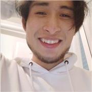 Ciaoo, piacere a tutti sono un ragazzo di 22 anni madrelingua spagnolo , e mi piace insegnare quello che so